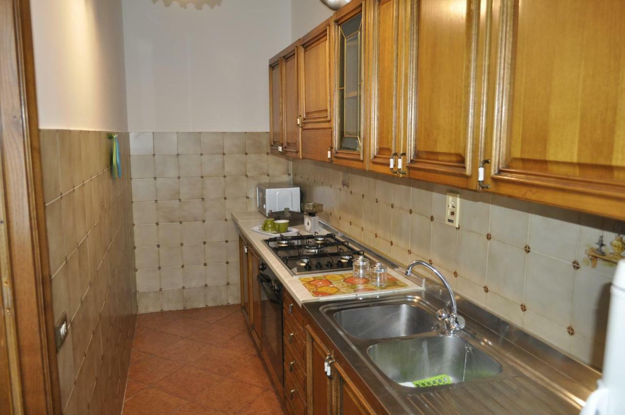 La Casa Di Montelonti Apartment ปอจจิบองซี ภายนอก รูปภาพ